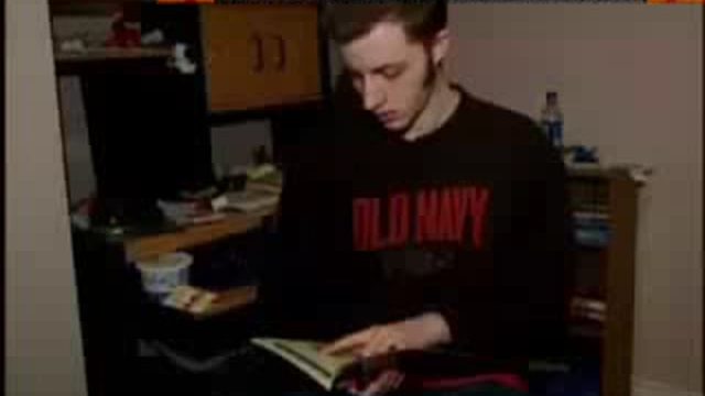 Student Enters Islam