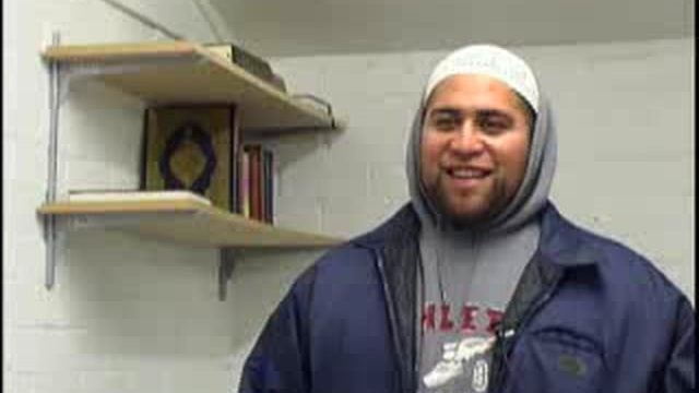 Kiwi & Muslim Tyrone Smith