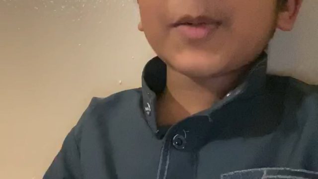 Abdullah Yunus Bin Mufty Qasimy is reciting Surah Ikhlas .